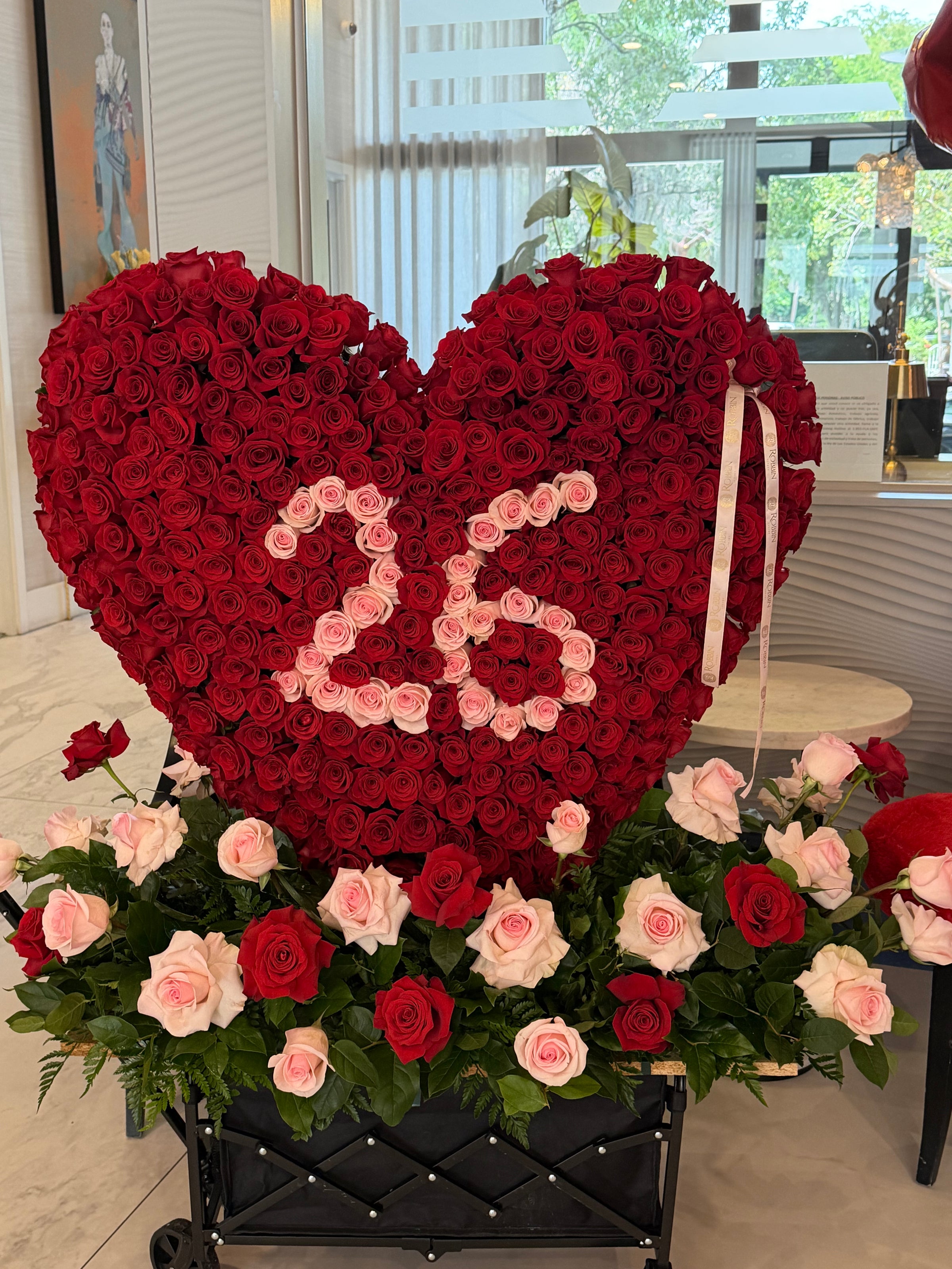 350 Roses Standing Heart 2.7