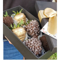 6 Gold Chocolate Covered Strawberries Box Miami Florida. Chocolate Covered Strawberries robbin legacy 