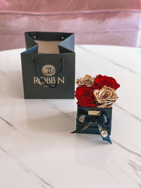 Mini Box Preserved Roses Miami Florida.. Preserved Roses Robbin Legacy 